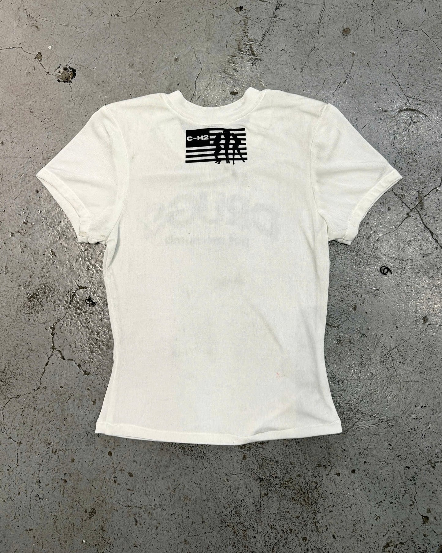 </2 DRUGS GOT ME NUMB TSHIRT