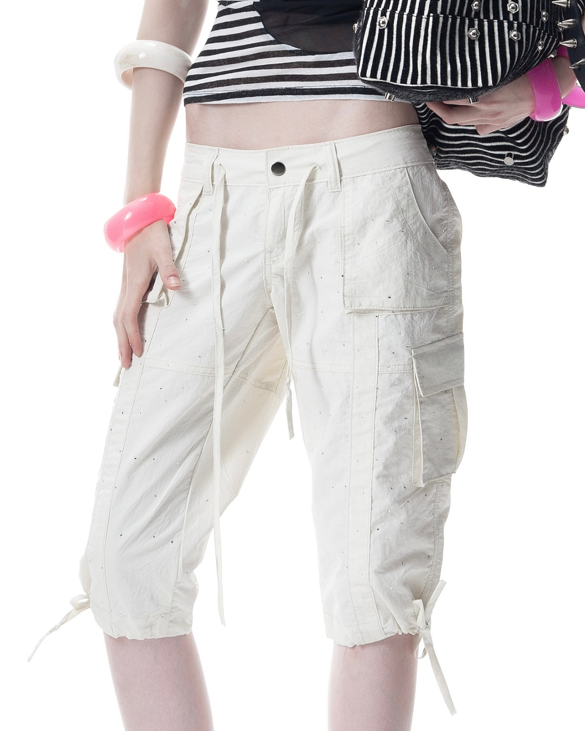 </2 WHITE RHINESTONES CARGO CAPRI TROUSERS