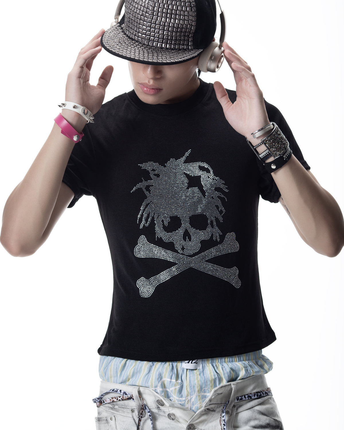 </2 SKULL RHINESTONES TSHIRT