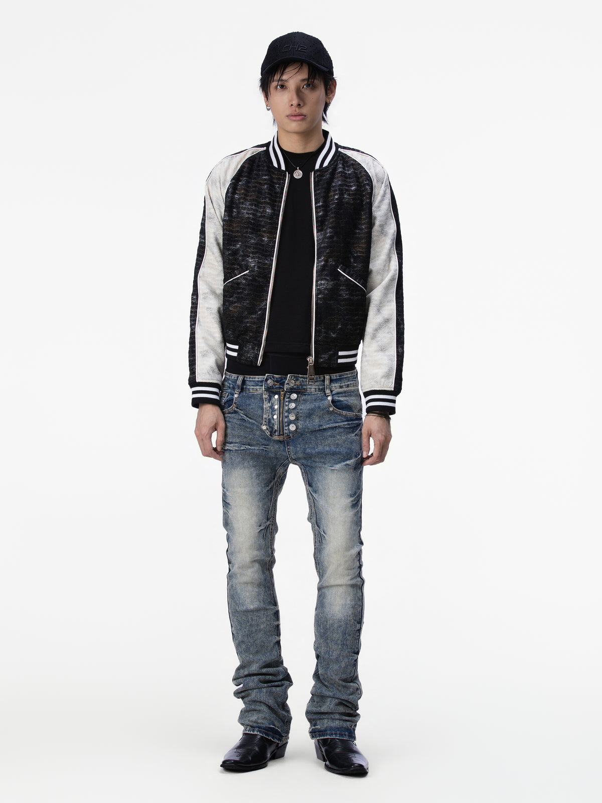 Double Closure Skinny Jeans