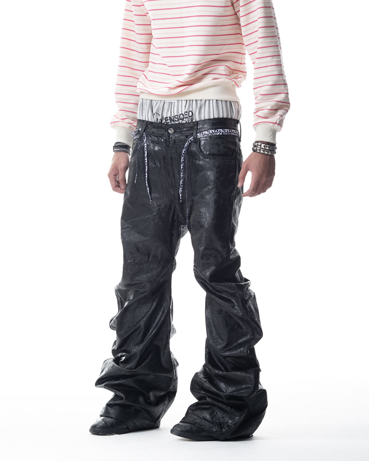 </2 BLACK WAXED FLARE JEANS