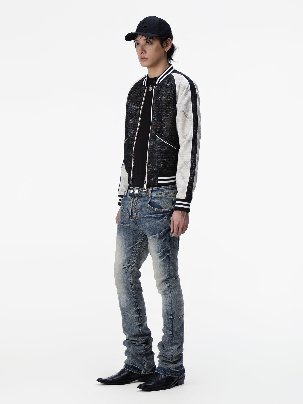 Double Closure Skinny Jeans