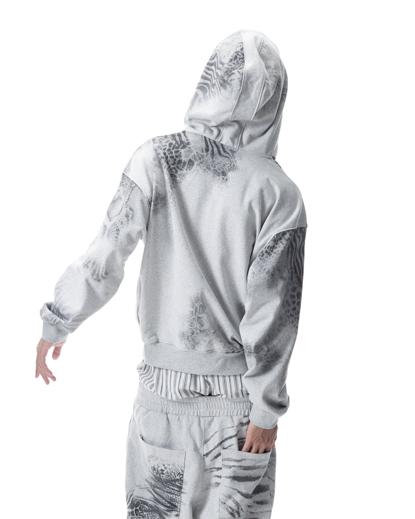 </2 CH2 X OFFONOFF HOODIE ZIP UP